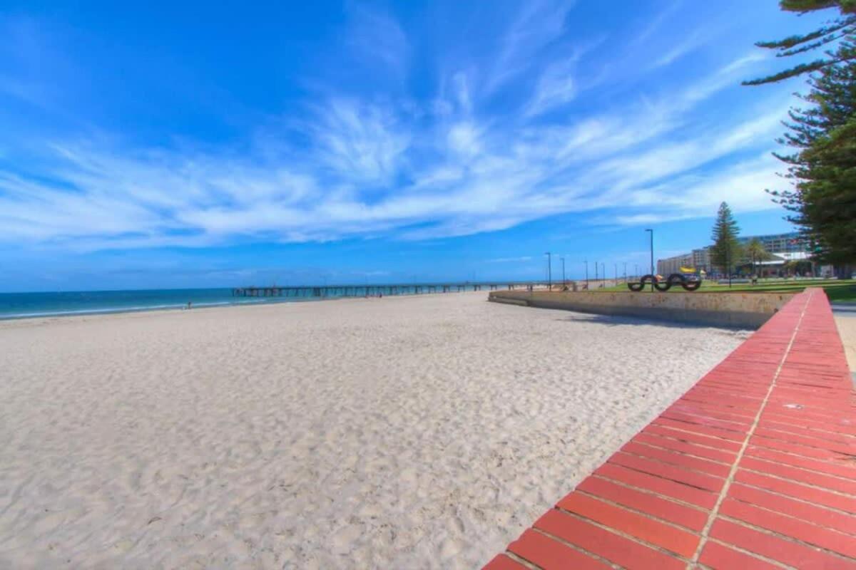 Warm Waves - Beach Pool Home Glenelg Exterior photo